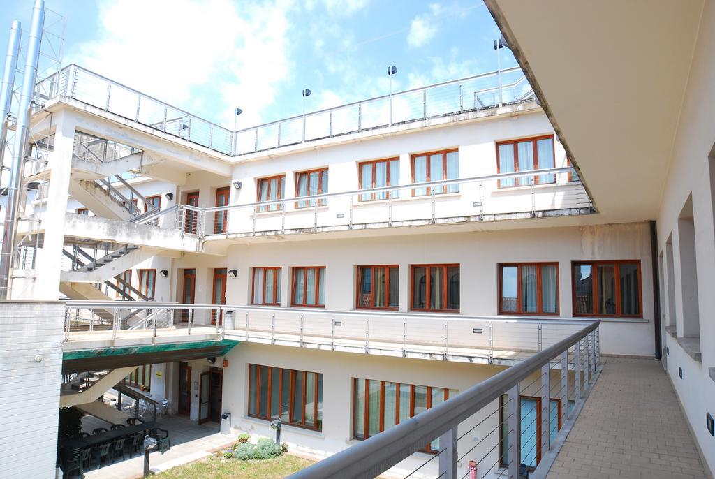 Sunny Terrace Hostel Venedig Exterior foto