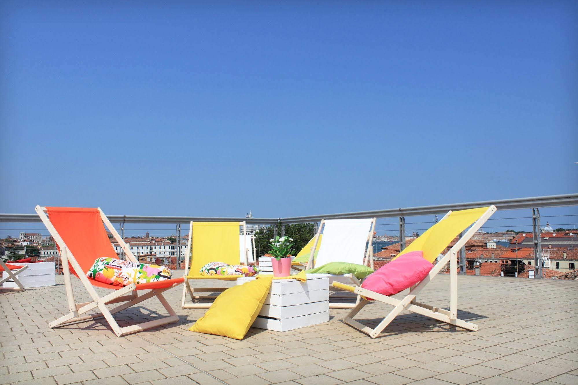 Sunny Terrace Hostel Venedig Exterior foto